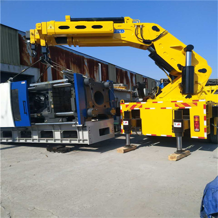 平武 大吨位折臂吊出租费用解析：一小时租赁多少钱