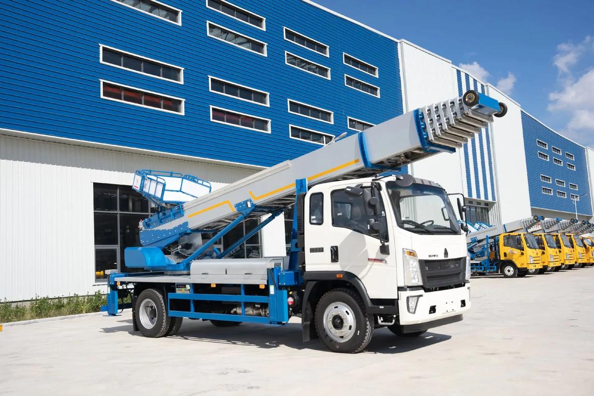 平武出租云梯车高空作业车 建筑垃圾搬运